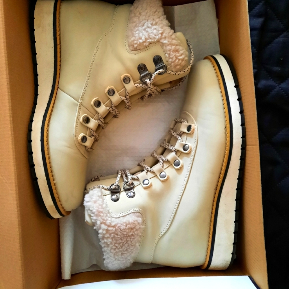 Women boots! Size 7, $ 50 - Picture 7 of 7
